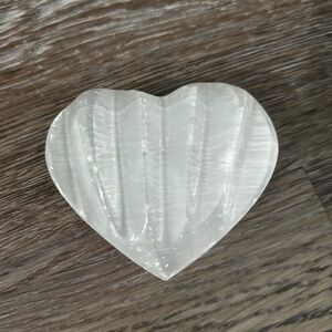 Heart-Shaped White Crystal Decor